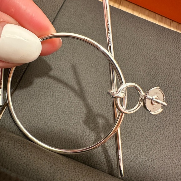 Hermes Echappee Loop Earrings Medium size 1.6” - Picture 7 of 10